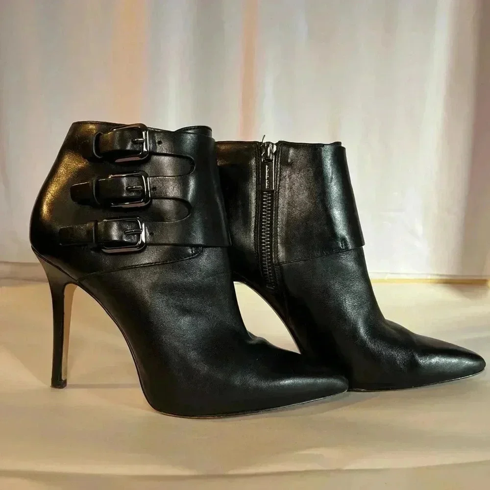EUC MICHAEL KORS ANKLE BOOT BLK SZ 6M LEATHER 3 BUCKLE ZIPPER 3 IN STILETTO